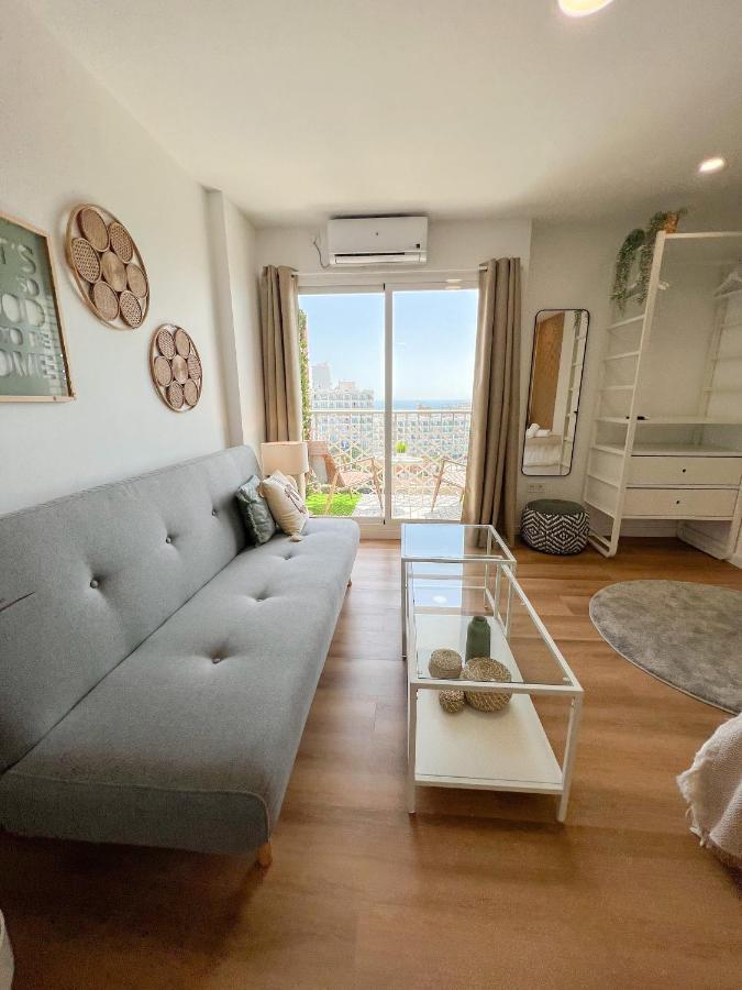 Cozy Studio With Sea Views Benalmádena Kültér fotó